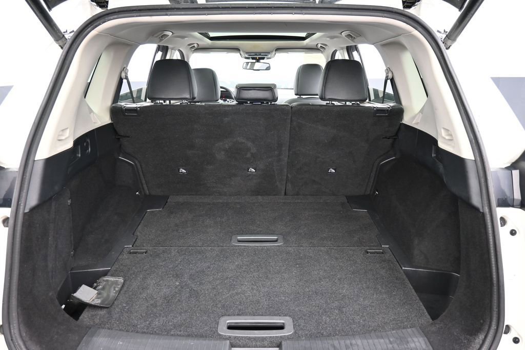 Used 2021 Nissan Rogue SL w/ Premium Package AWD/4WD image 14