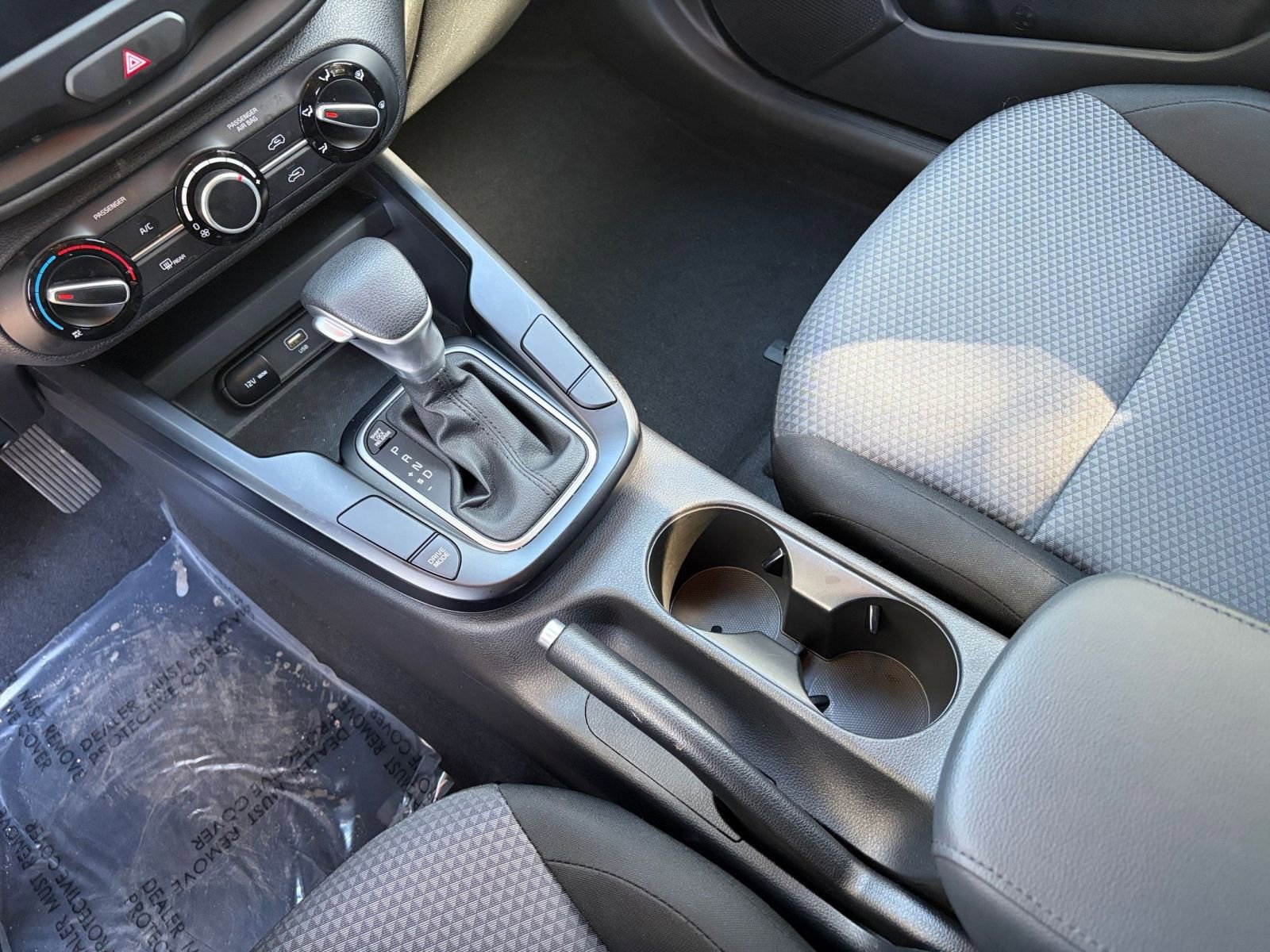 Used 2025 Kia Soul LX w/ LX Technology Package image 36