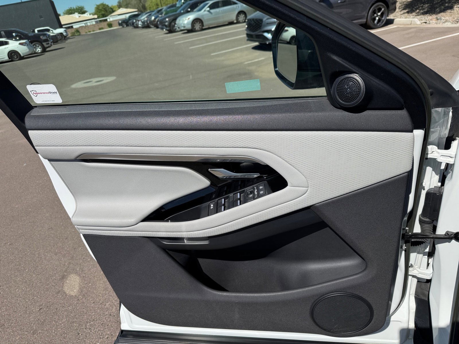 Used 2023 Land Rover Range Rover Evoque R-Dynamic S image 13