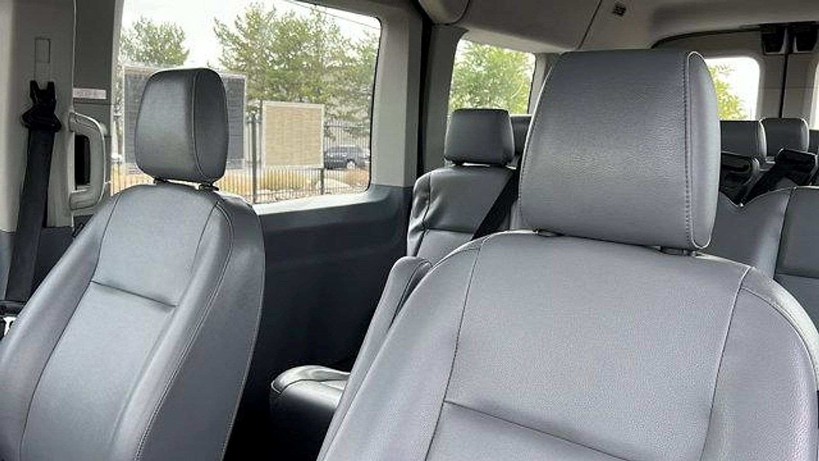 Used 2017 Ford Transit 350 XL image 20