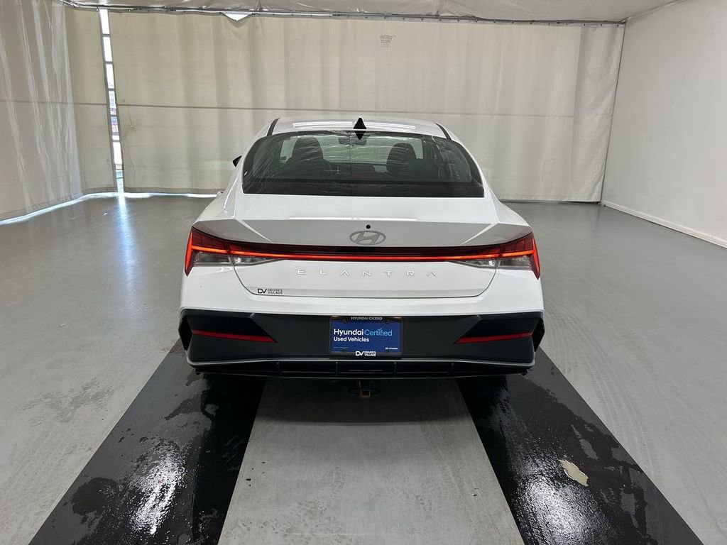 Used 2024 Hyundai Elantra SEL w/ Convenience Package FWD image 22