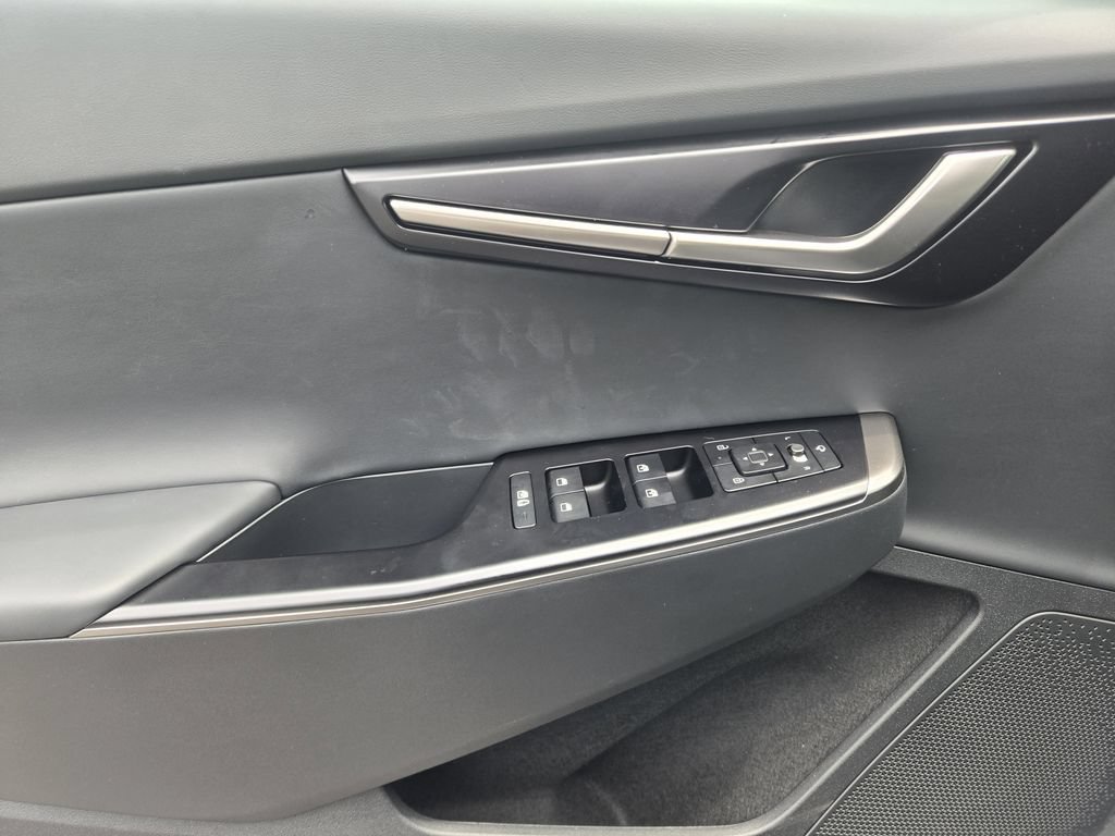 New 2025 Kia EV6 Light RWD image 16