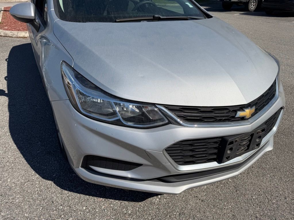 Used 2018 Chevrolet Cruze LS image 13