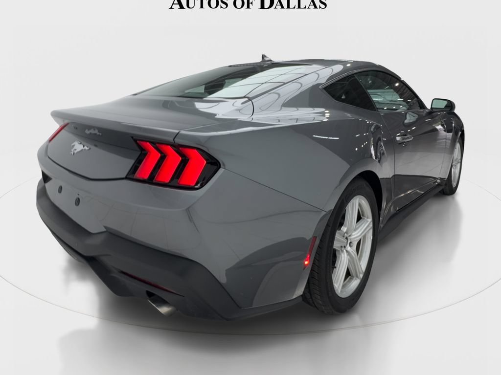 Used 2026 Ford Mustang Premium RWD image 9