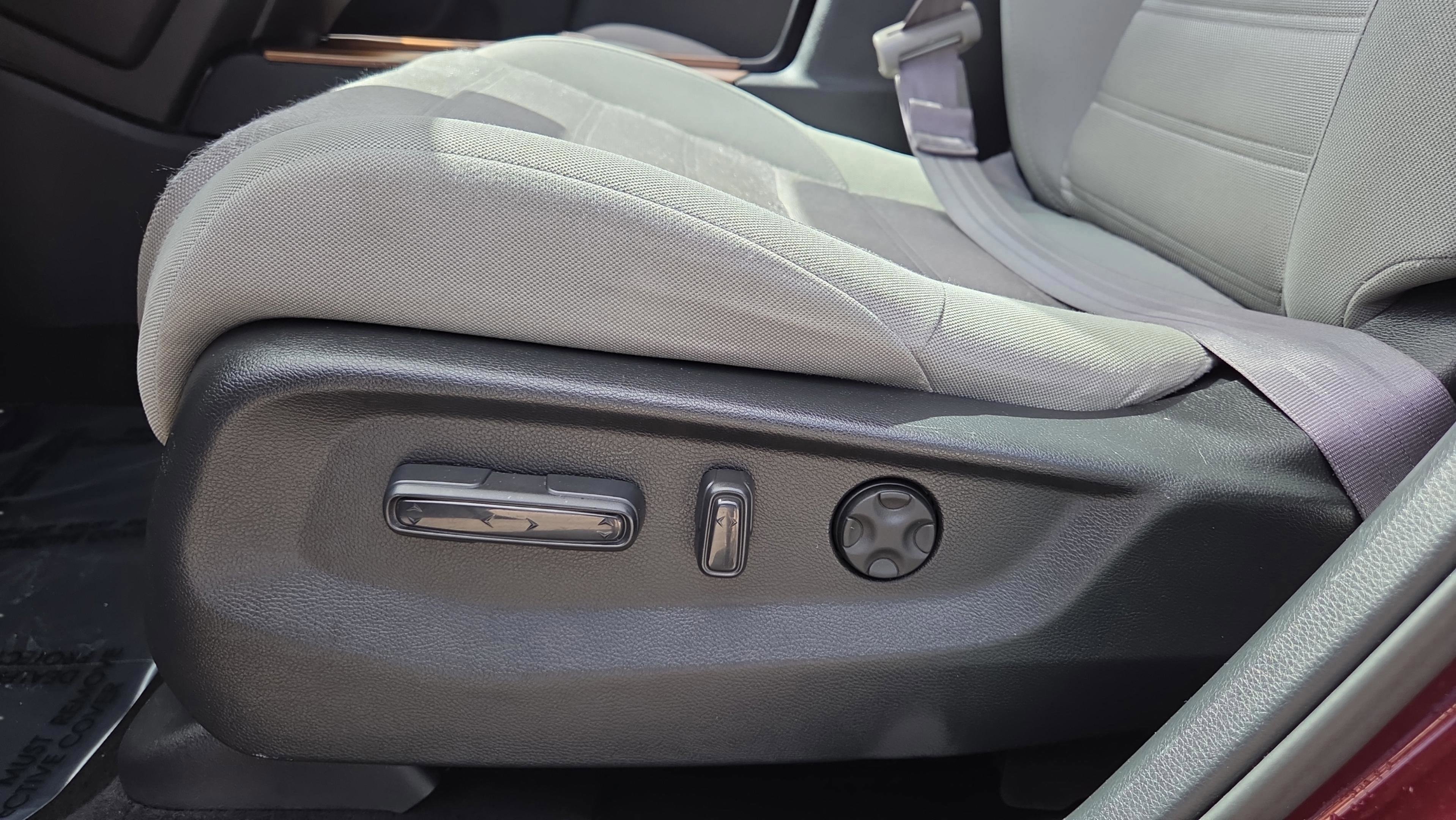 Used 2019 Honda CR-V EX image 12