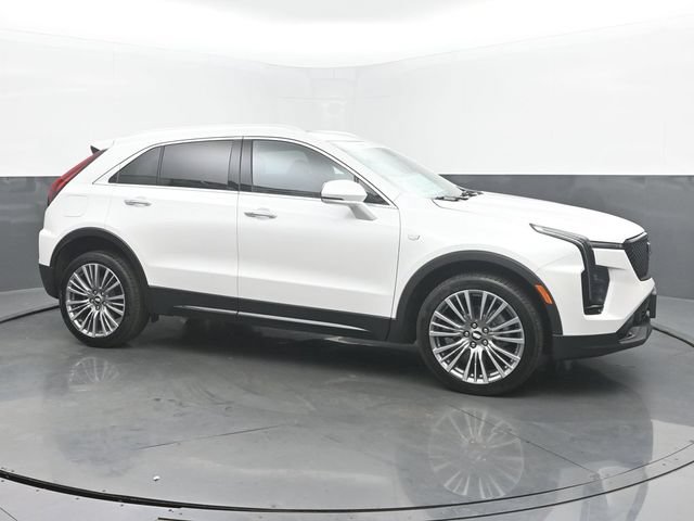 Certified 2024 Cadillac XT4 Premium Luxury AWD/4WD image 2