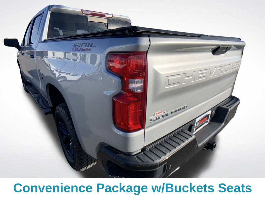 Used 2021 Chevrolet Silverado 1500 LT Trail Boss w/ Convenience Package II image 3