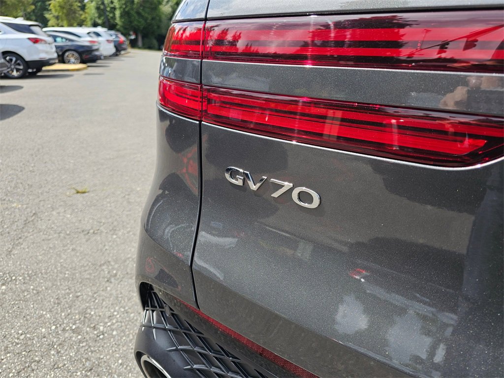 Used 2025 Genesis GV70 3.5T Sport w/ Sport Advanced Package image 15