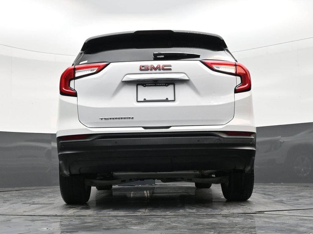 Used 2023 GMC Terrain SLE w/ Driver Convenience Package FWD image 24