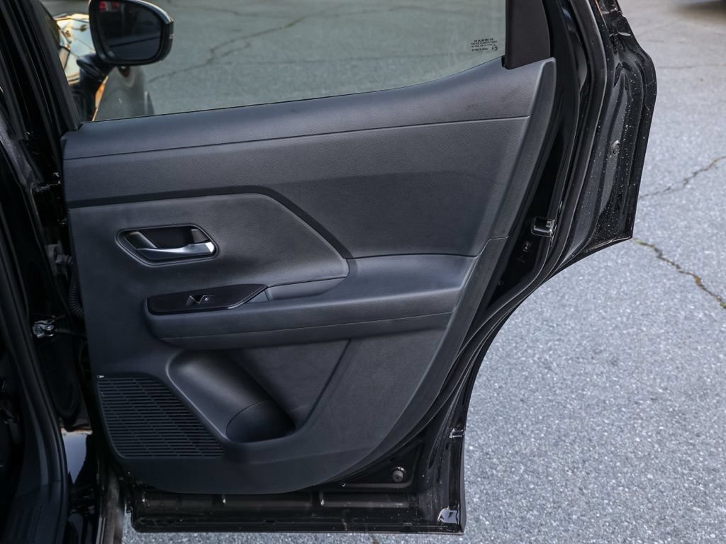 New 2026 Nissan Kicks SR FWD image 19