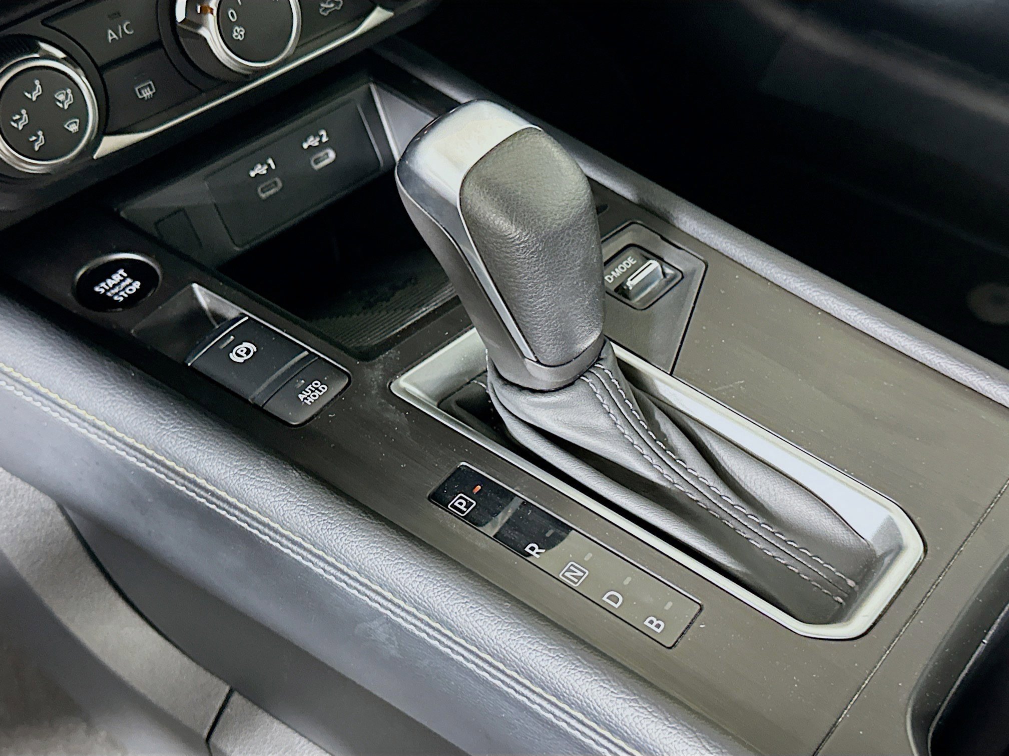 Used 2025 Nissan Kicks SV image 23