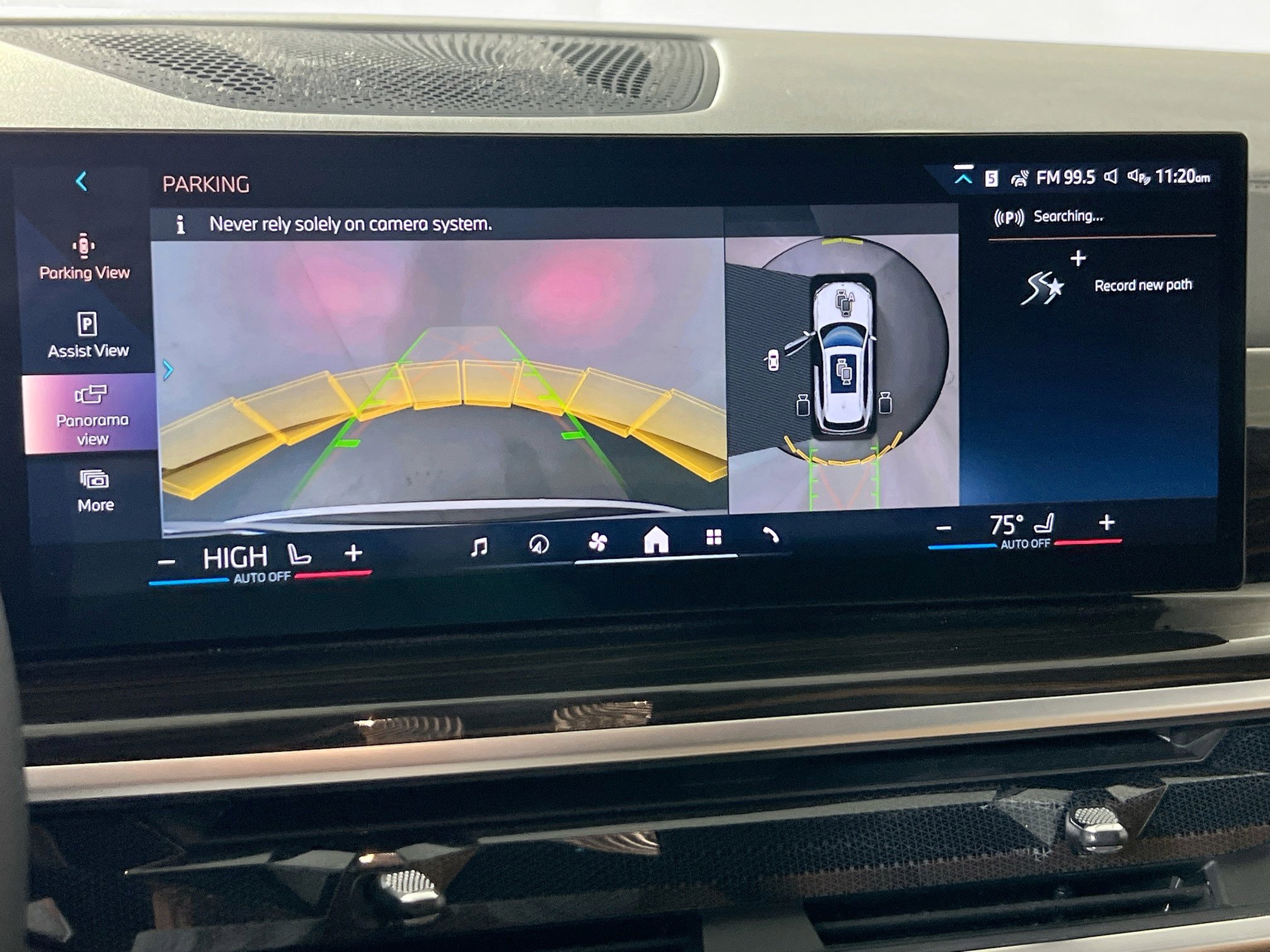 Used 2024 BMW X5 xDrive40i w/ Premium Package image 14