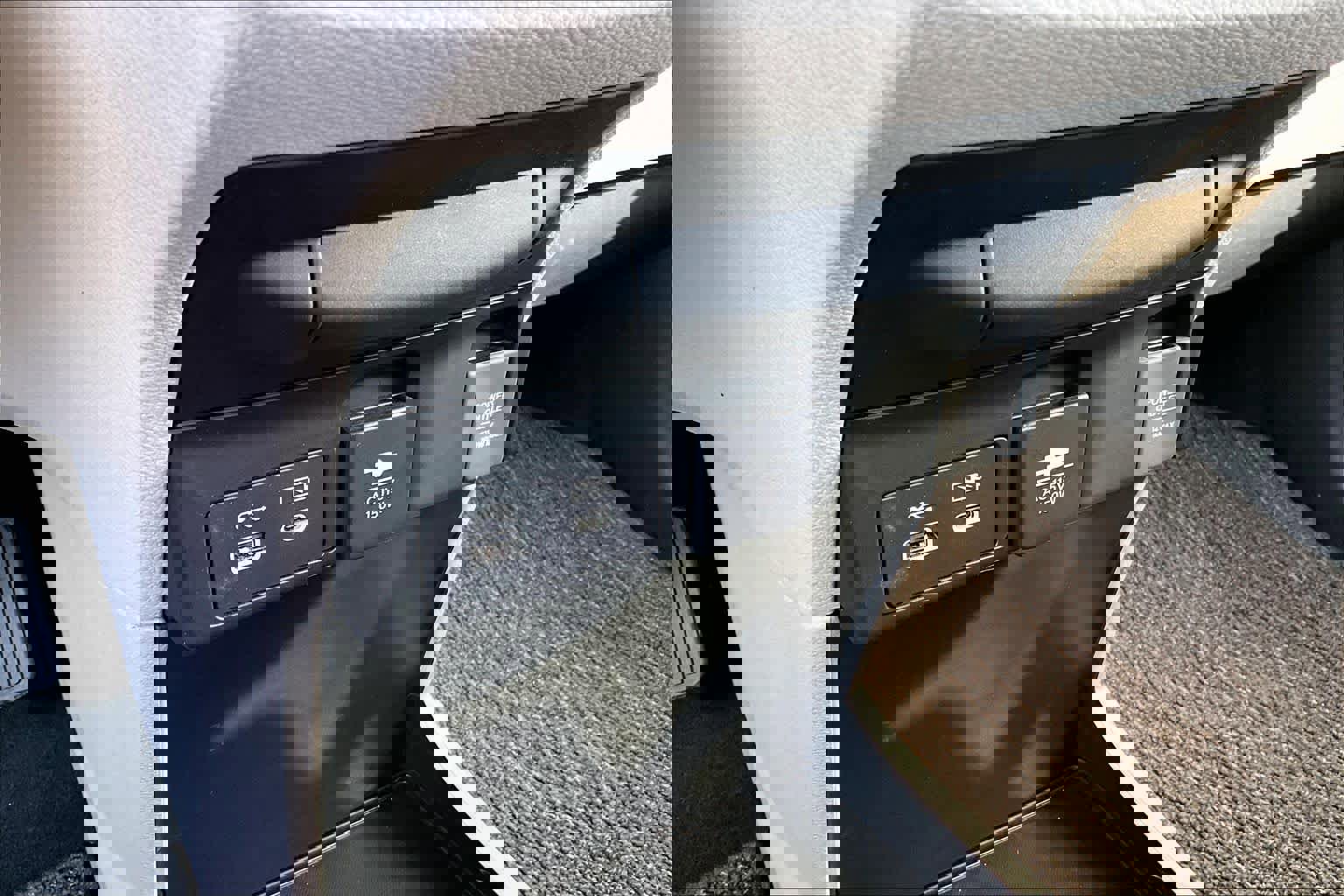 Certified 2025 Honda Odyssey Elite image 32