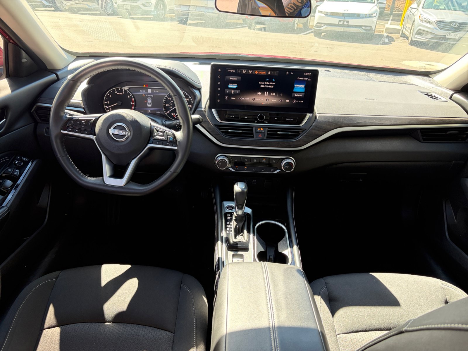 Used 2023 Nissan Altima 2.5 SV w/ SV Premium Package AWD/4WD image 27