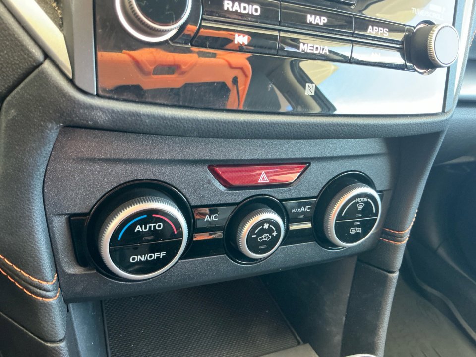 Used 2020 Subaru Crosstrek 2.0i Limited w/ Moonroof Package w/Navigation image 17