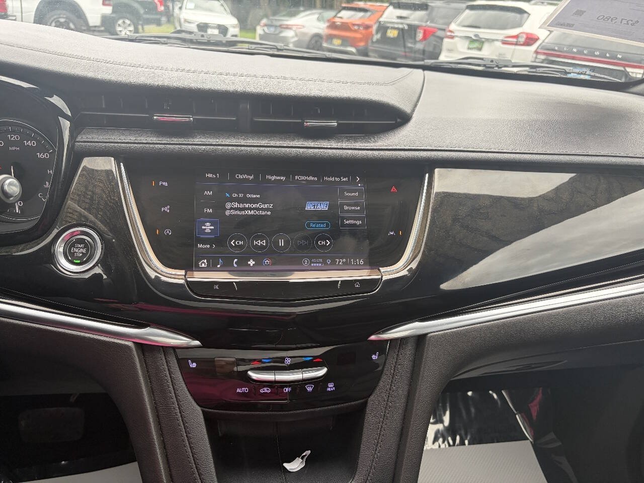 Used 2022 Cadillac XT6 Premium Luxury w/ Technology Package AWD/4WD image 24