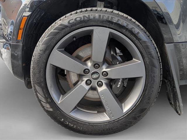 Certified 2023 Land Rover Defender 90 V8 image 25