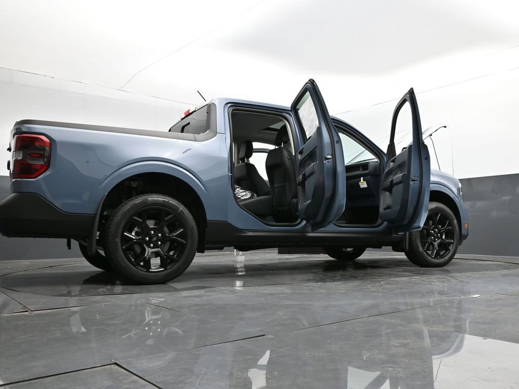 New 2025 Ford Maverick Lariat w/ Black Appearance Package image 38