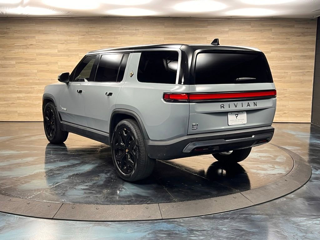 Used 2024 Rivian R1S Adventure image 19