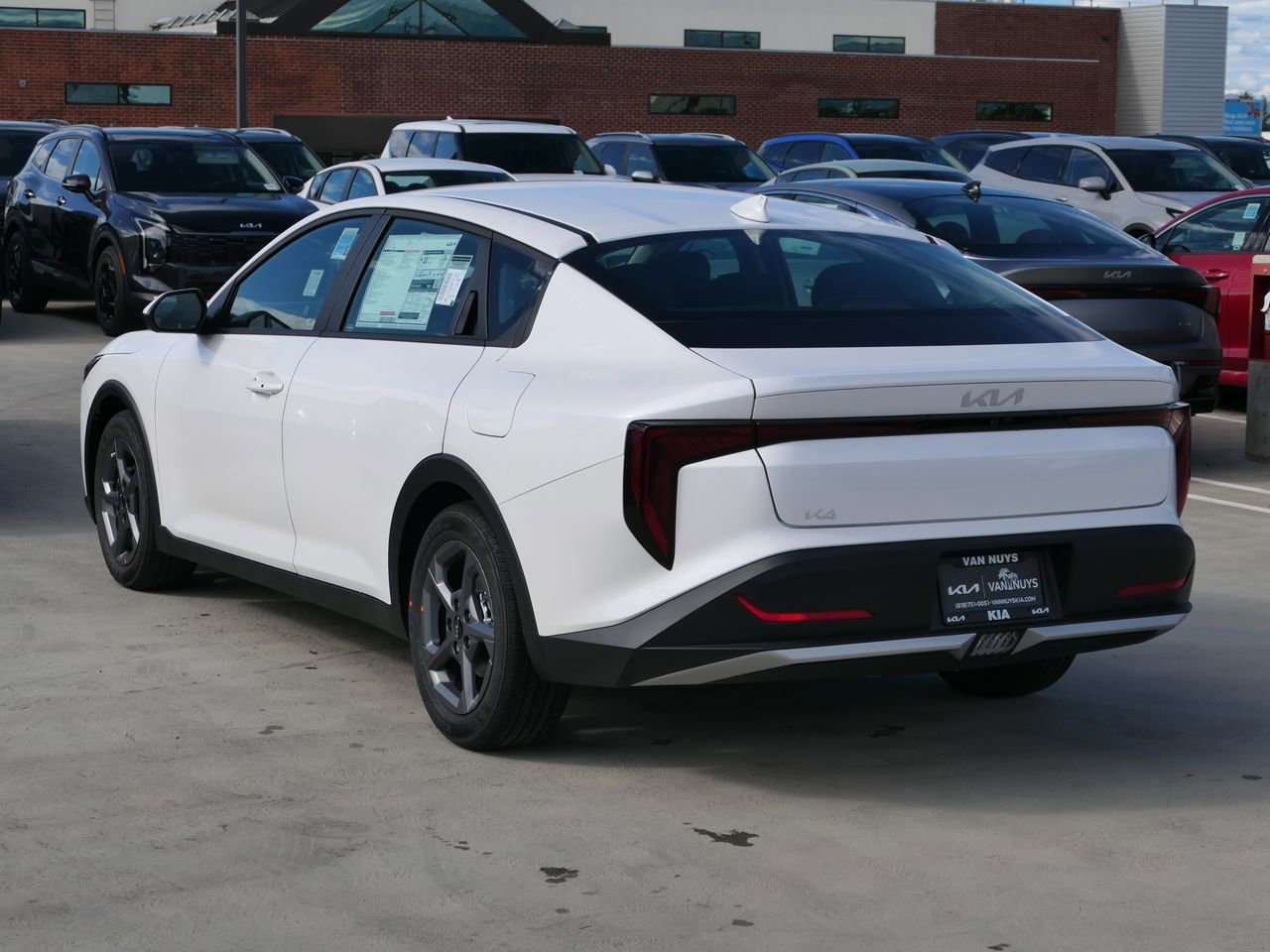 New 2025 Kia K4 LXS image 5