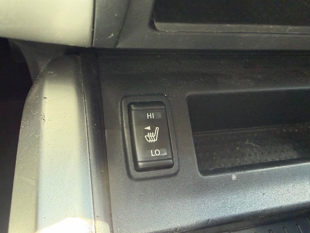 Used 2017 Nissan Titan SL RWD image 14