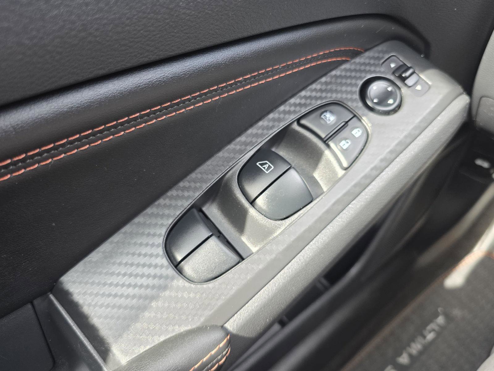 Used 2021 Nissan Altima 2.5 SR w/ SR Premium Package image 9