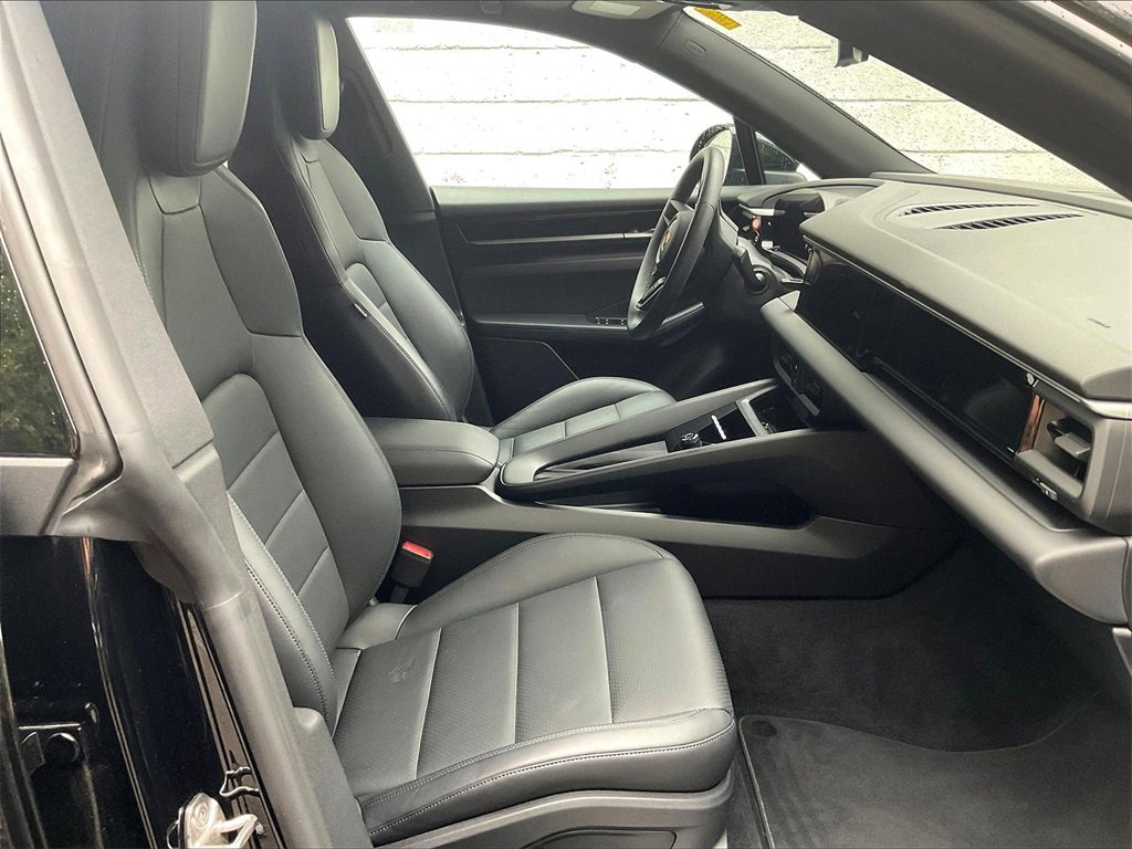 Certified 2024 Porsche Macan 4 Electric image 12