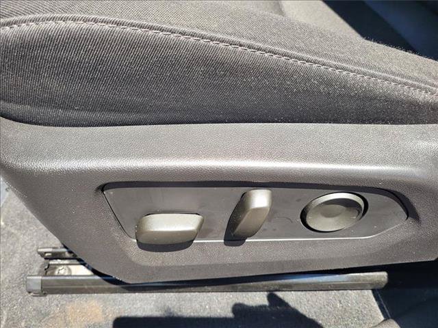 Used 2024 Chevrolet Colorado Trail Boss w/ Safety Package AWD/4WD image 15