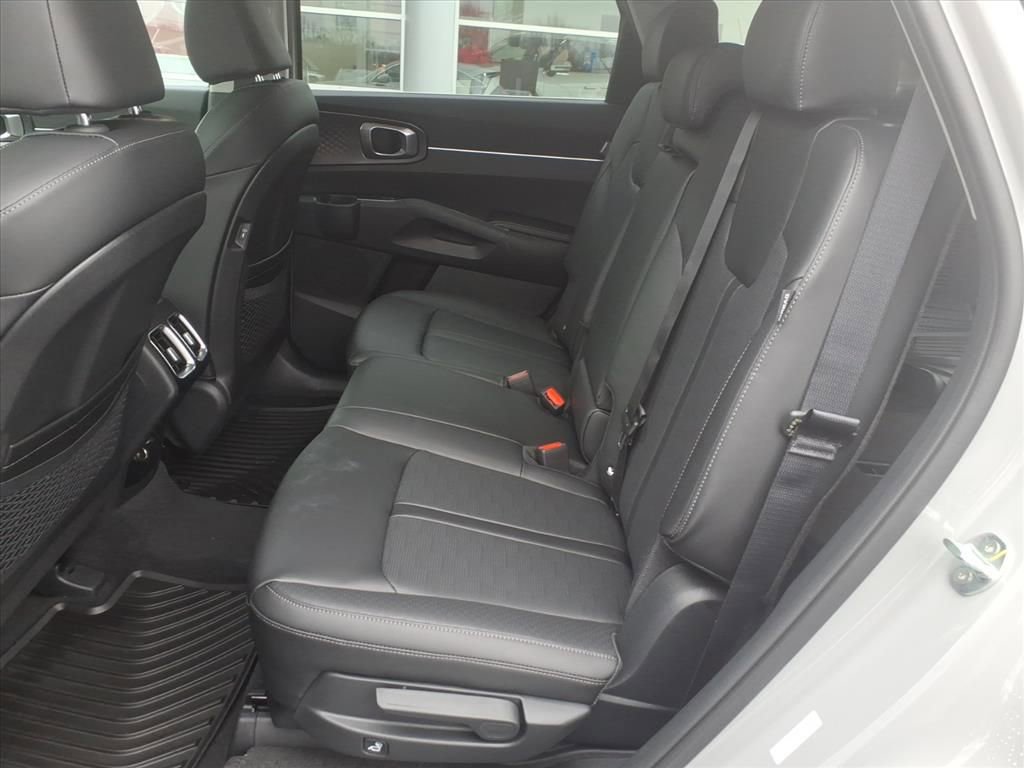 New 2026 Kia Sorento S w/ S Panoramic Sunroof Package AWD/4WD image 9