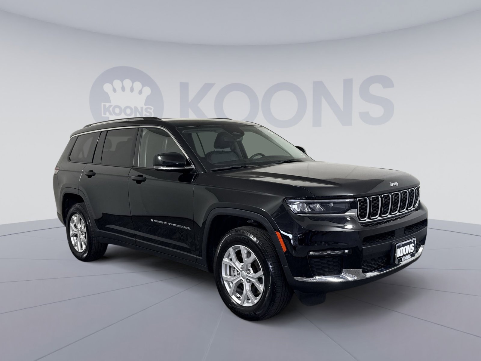 Used 2023 Jeep Grand Cherokee L Limited AWD/4WD image 10