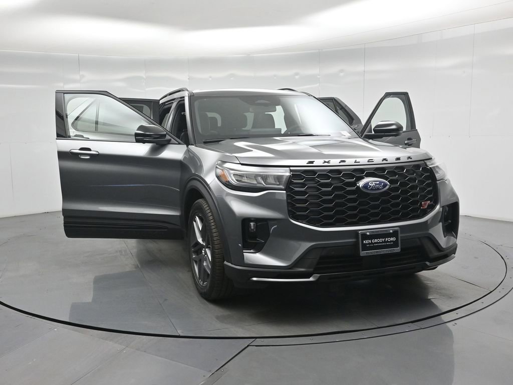 New 2026 Ford Explorer ST AWD/4WD image 32