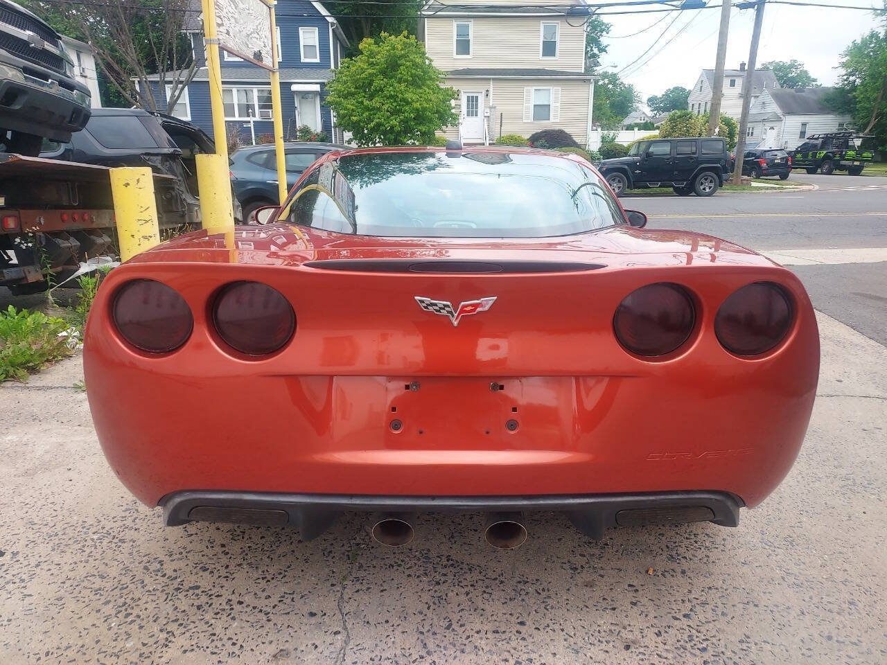 Used 2005 Chevrolet Corvette Coupe w/ Preferred Equipment Group RWD image 8