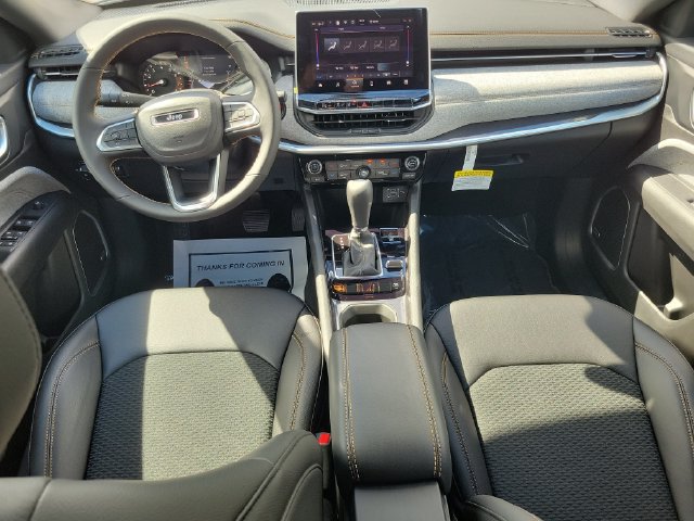 New 2026 Jeep Compass Latitude AWD/4WD image 11