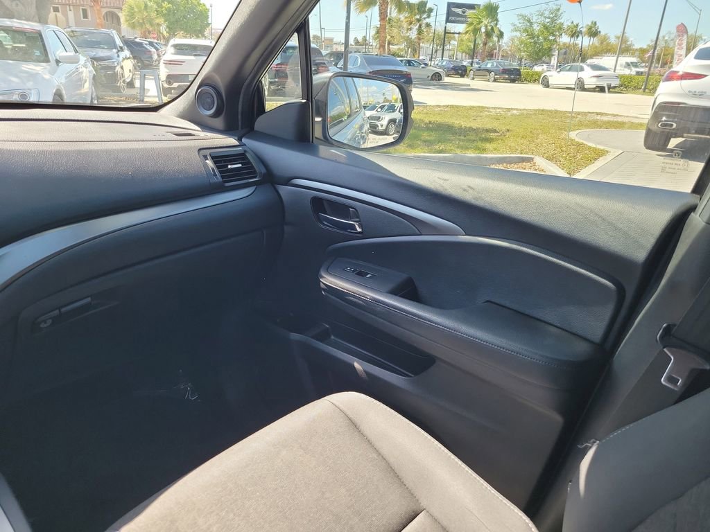 Used 2019 Honda Passport Sport image 19