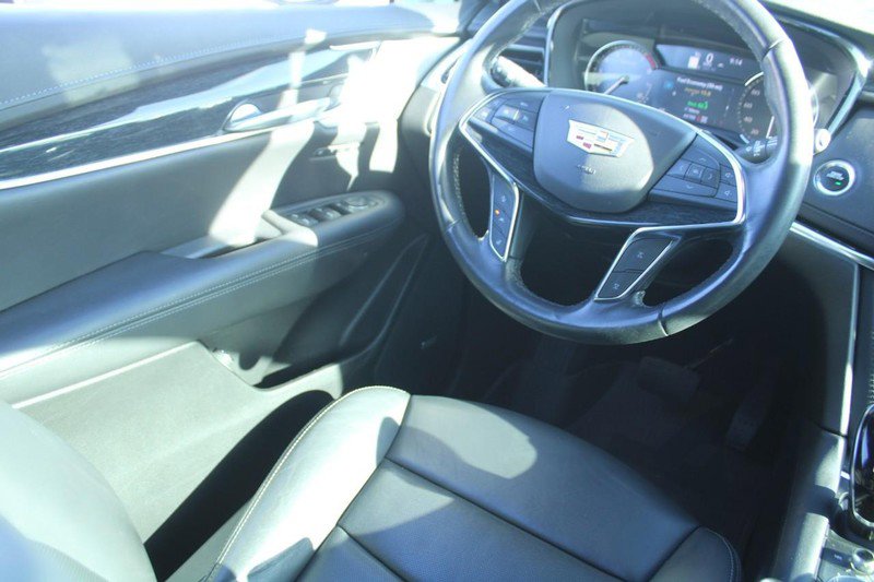 Used 2022 Cadillac XT5 Premium Luxury w/ LPO, Floor Liner Package image 15