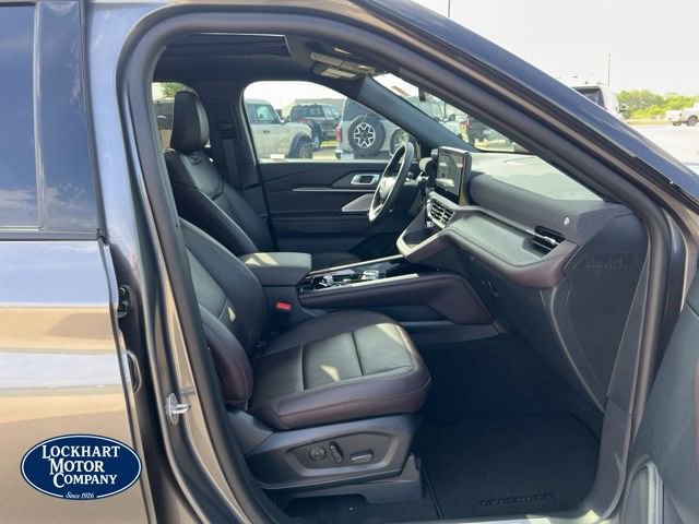 New 2026 Ford Explorer Platinum image 37