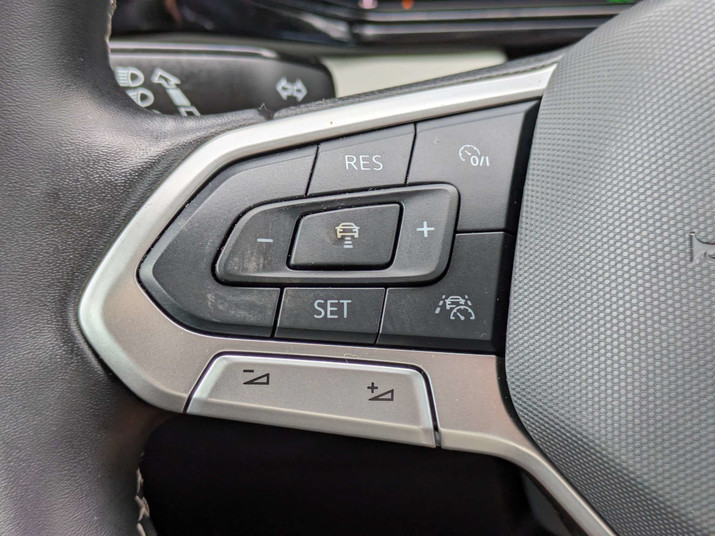 Used 2025 Volkswagen Taos S FWD image 22