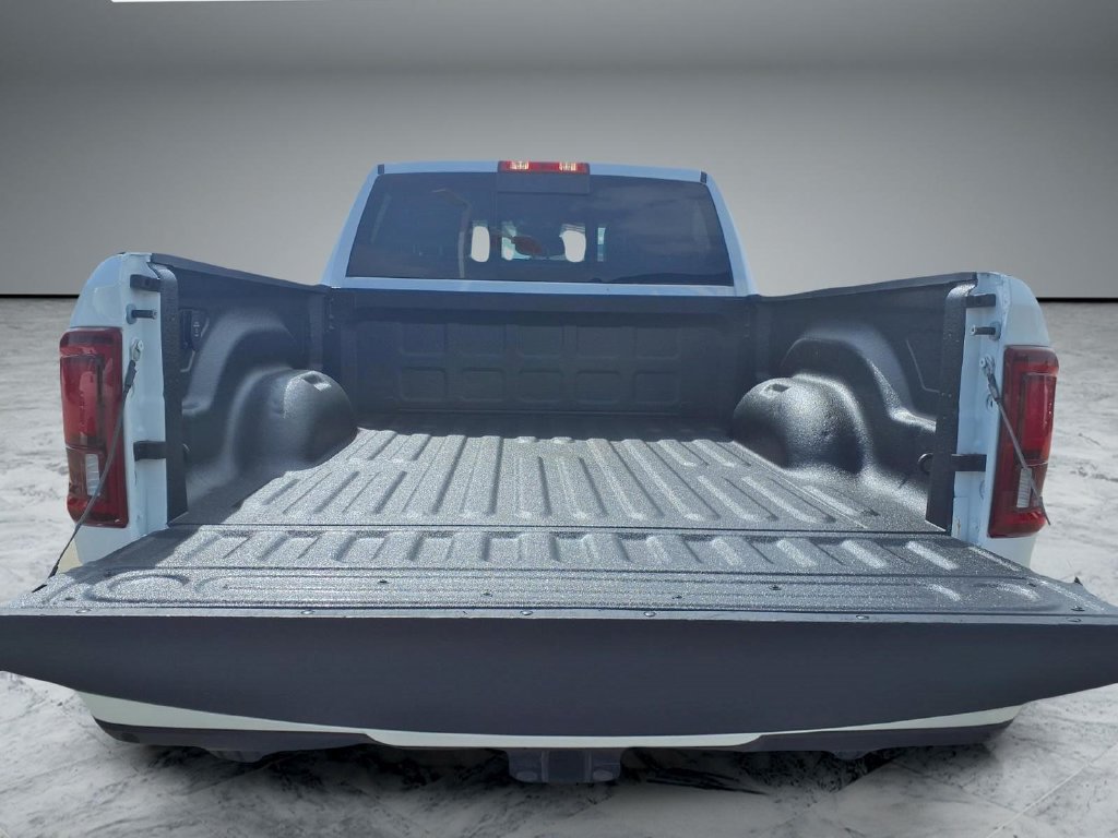 Used 2026 RAM 2500 Laramie AWD/4WD image 14