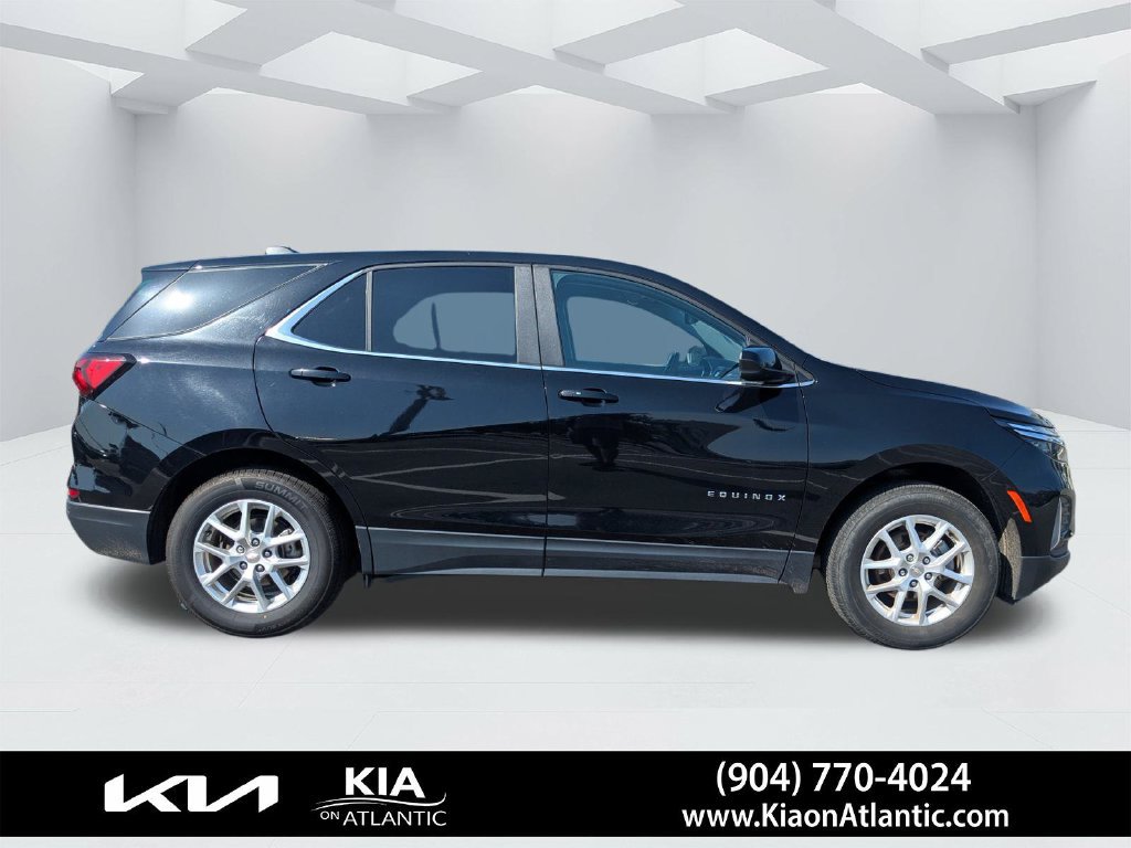 Used 2024 Chevrolet Equinox LT AWD/4WD image 2