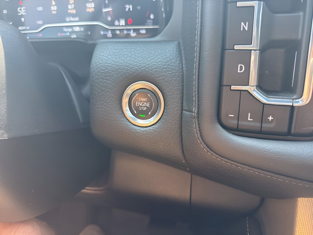 Used 2024 GMC Yukon XL Denali w/ Advanced Technology Package AWD/4WD image 24