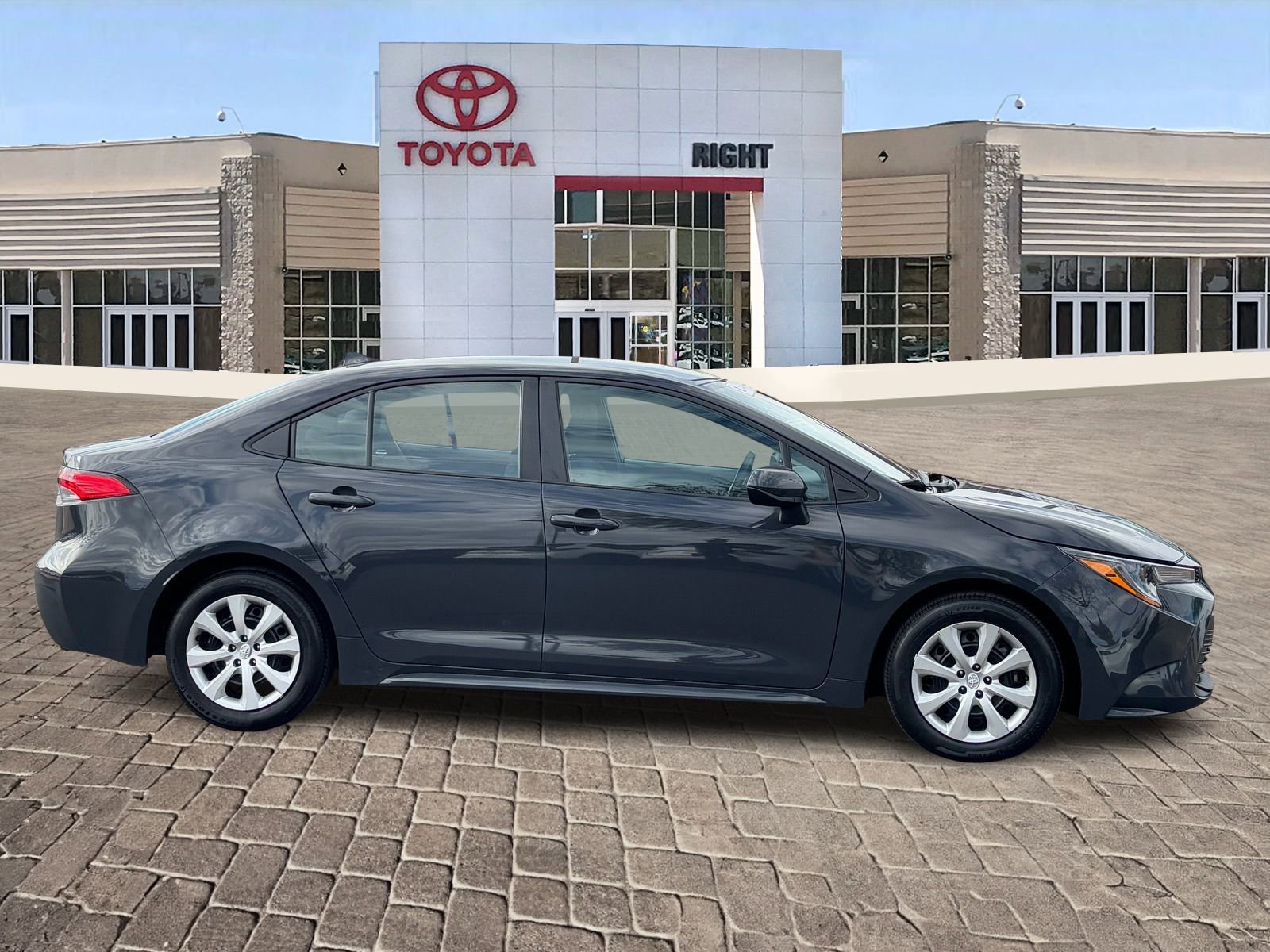 Certified 2025 Toyota Corolla LE w/ Convenience Package image 9