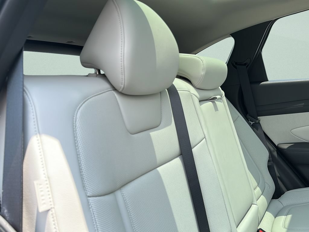 New 2026 Hyundai Tucson Limited AWD/4WD image 16