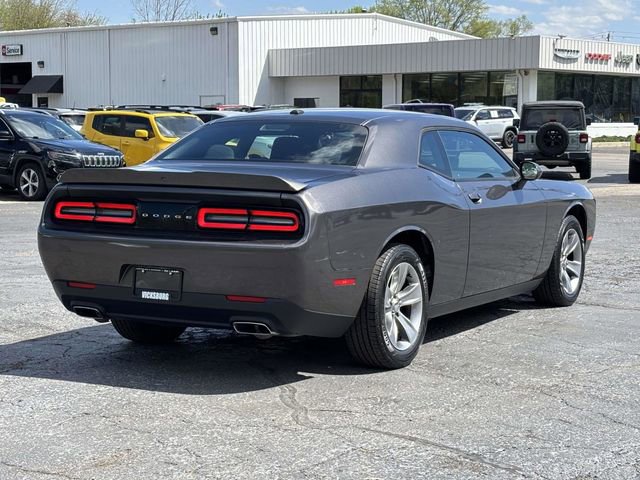 Used 2019 Dodge Challenger SXT RWD image 27