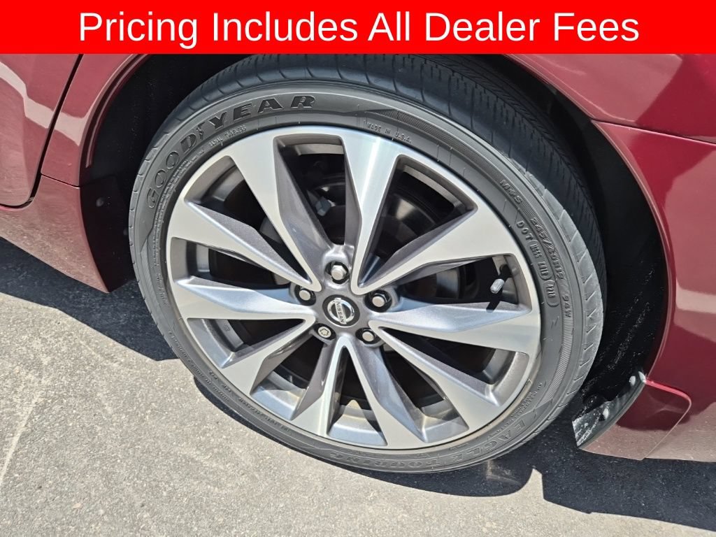 Used 2019 Nissan Maxima Platinum w/ Illumination Package FWD image 15