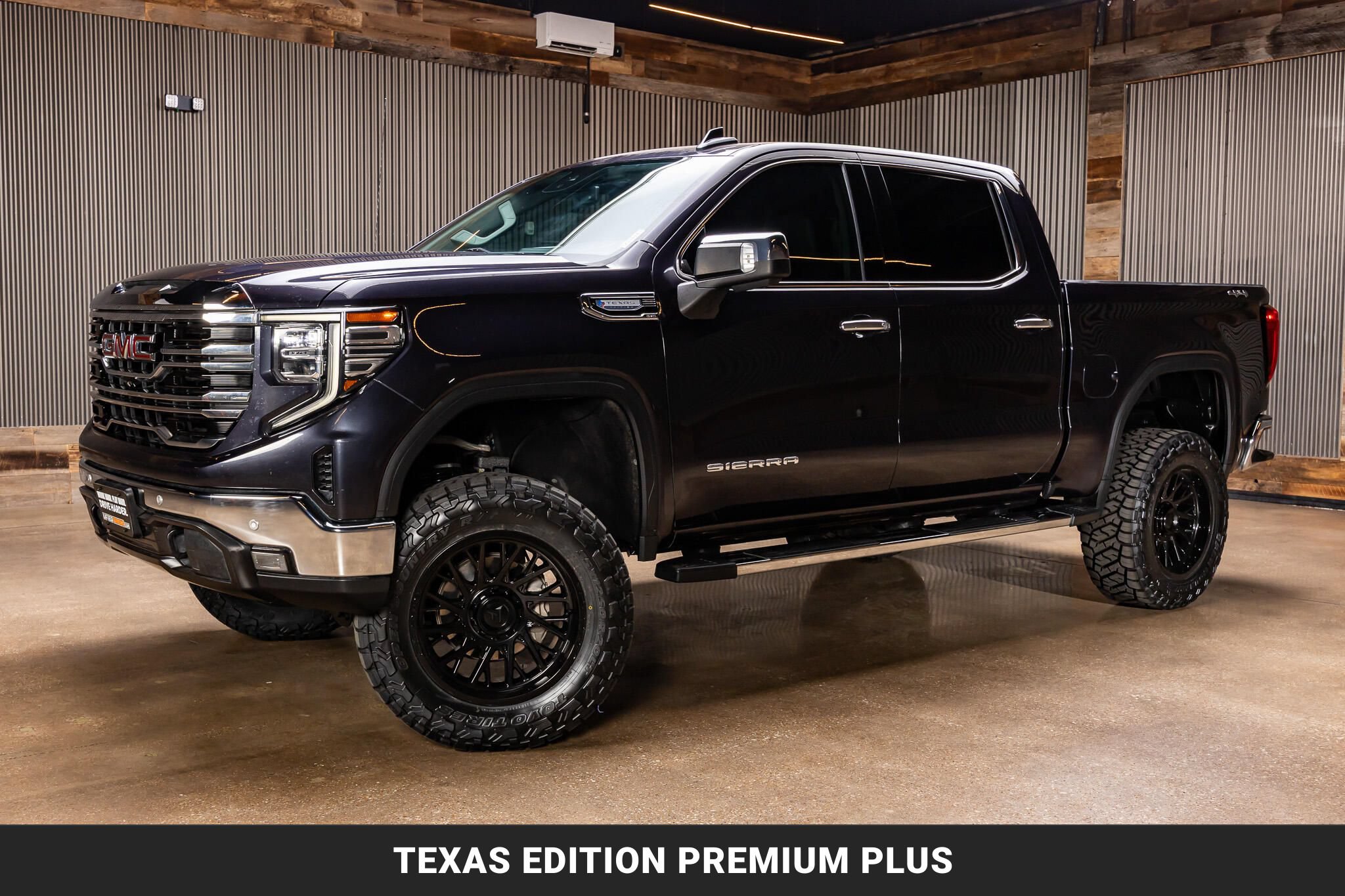 Used 2022 GMC Sierra 1500 SLT AWD/4WD image 5