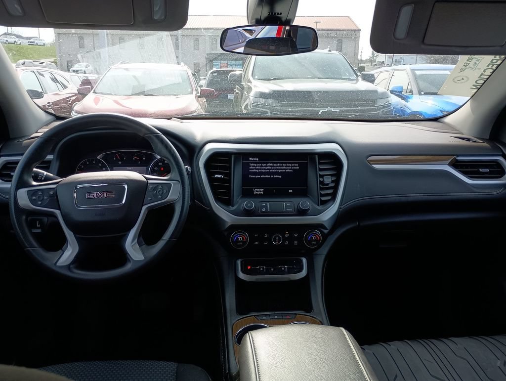 Used 2023 GMC Acadia SLE w/ Driver Convenience Package FWD image 10