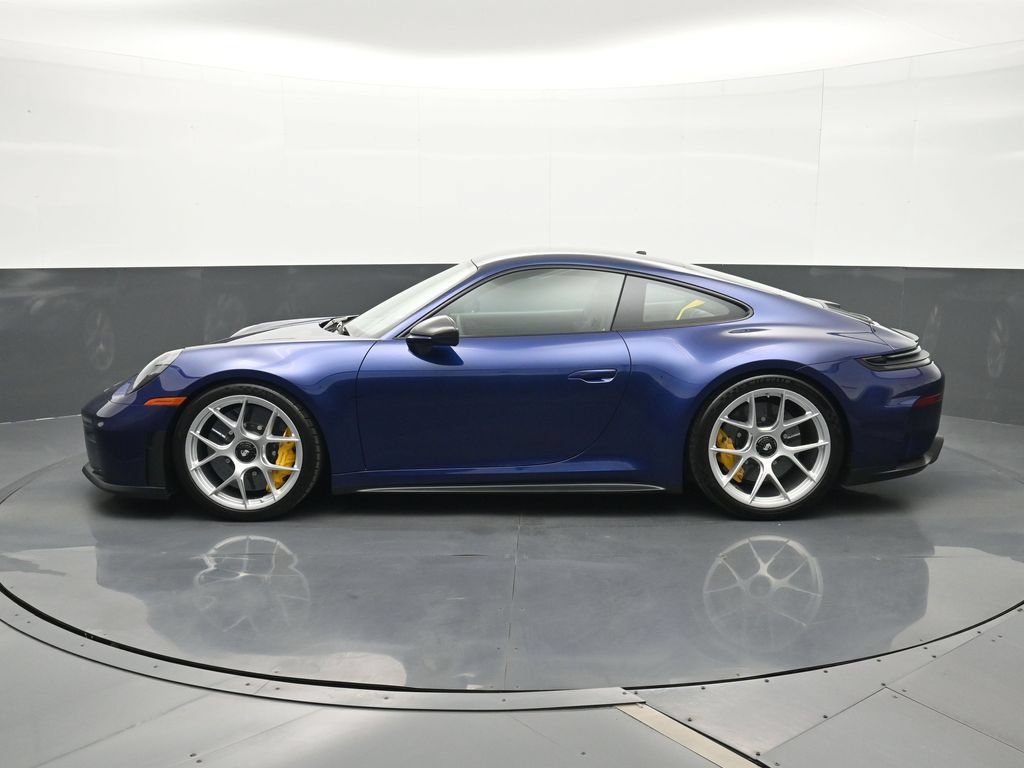 New 2026 Porsche 911 GT3 RWD image 2