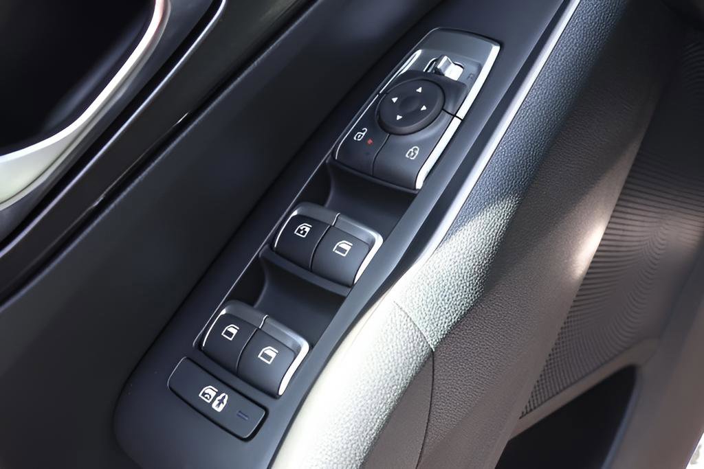 New 2025 Kia Sorento S image 12