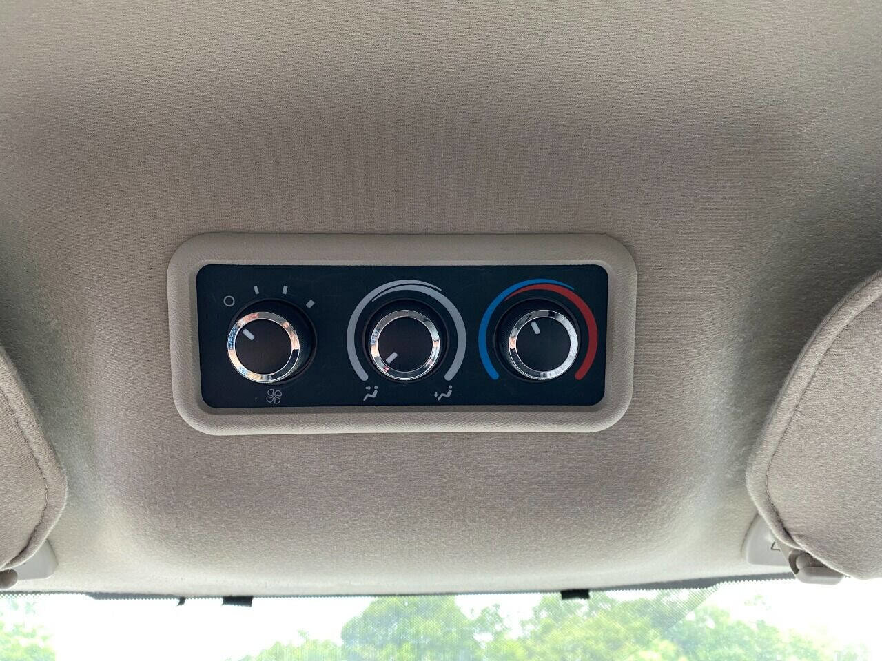 Used 2008 Chevrolet Express 3500 LS w/ LT Preferred Equipment Group image 18