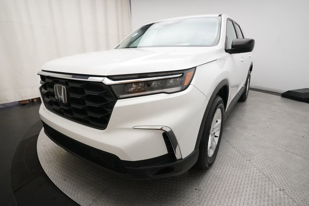Certified 2023 Honda Pilot LX image 12